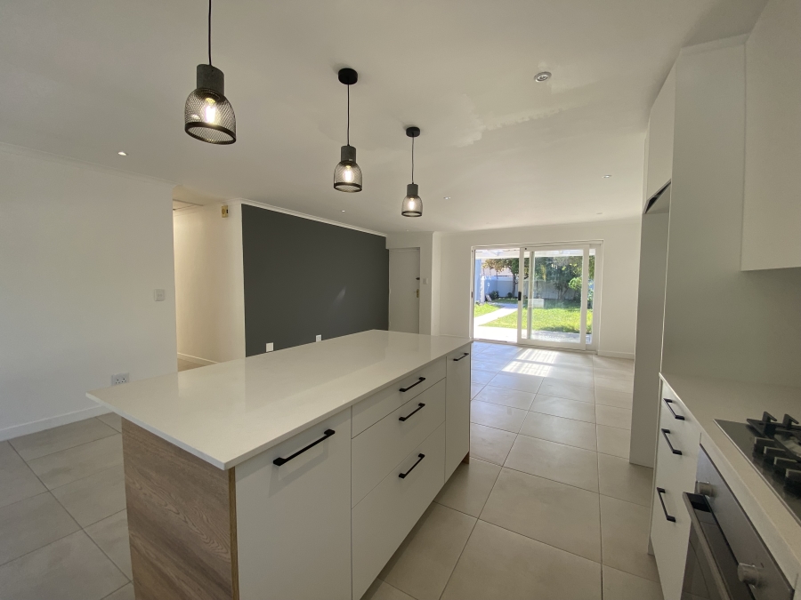 To Let 3 Bedroom Property for Rent in Flamingo Vlei Western Cape